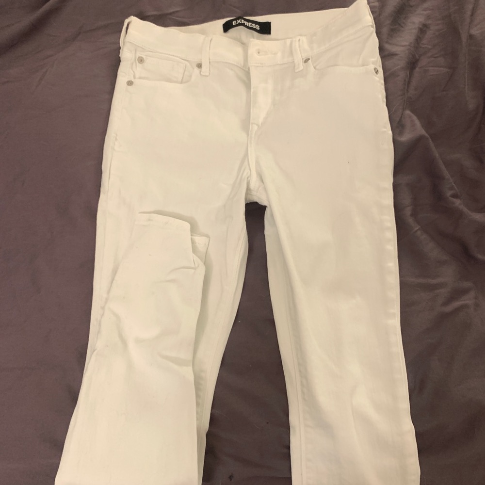 White skinny jeans